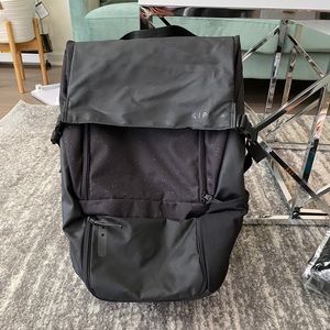 NWOT Large Commuter Travel Workout Backpack